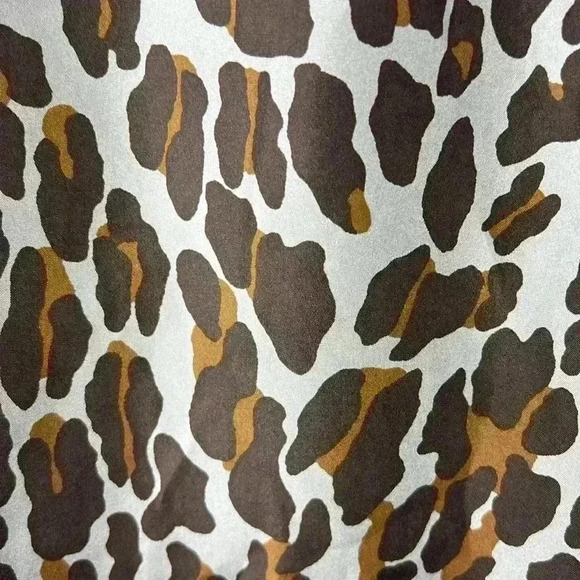 Tory Burch Leopard Print 100% Silk Long Sleeve Top Size 2 - Picture 4 of 9